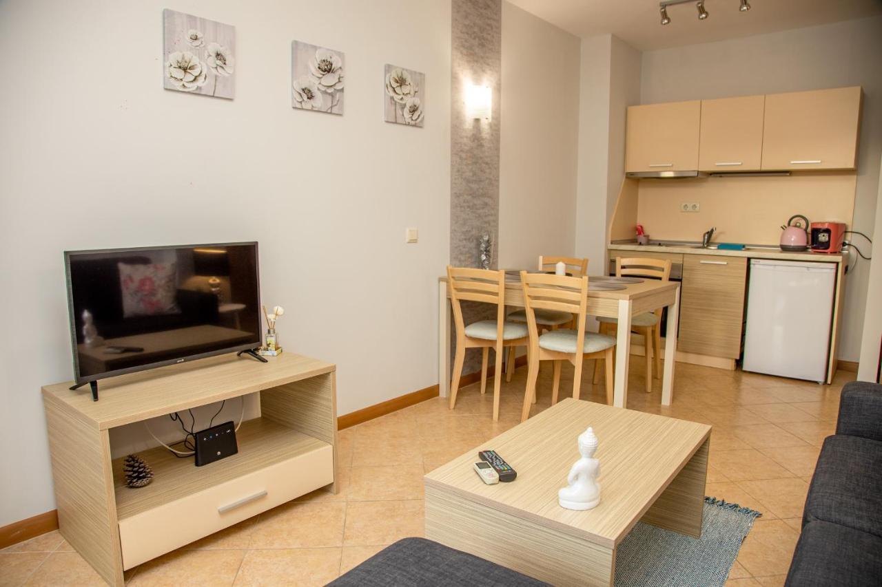 Sunny Apartment In A Complex With A Pool And Gym By Flаt Manаger 阳光海滩 外观 照片